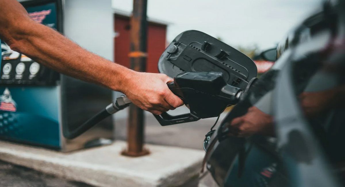 El precio del crudo West Texas Intermediate (WTI), de referencia para Estados Unidos, ha caído este martes hasta un 6% para cotizar en 64,39 dólares por barril. | Foto: Pexels