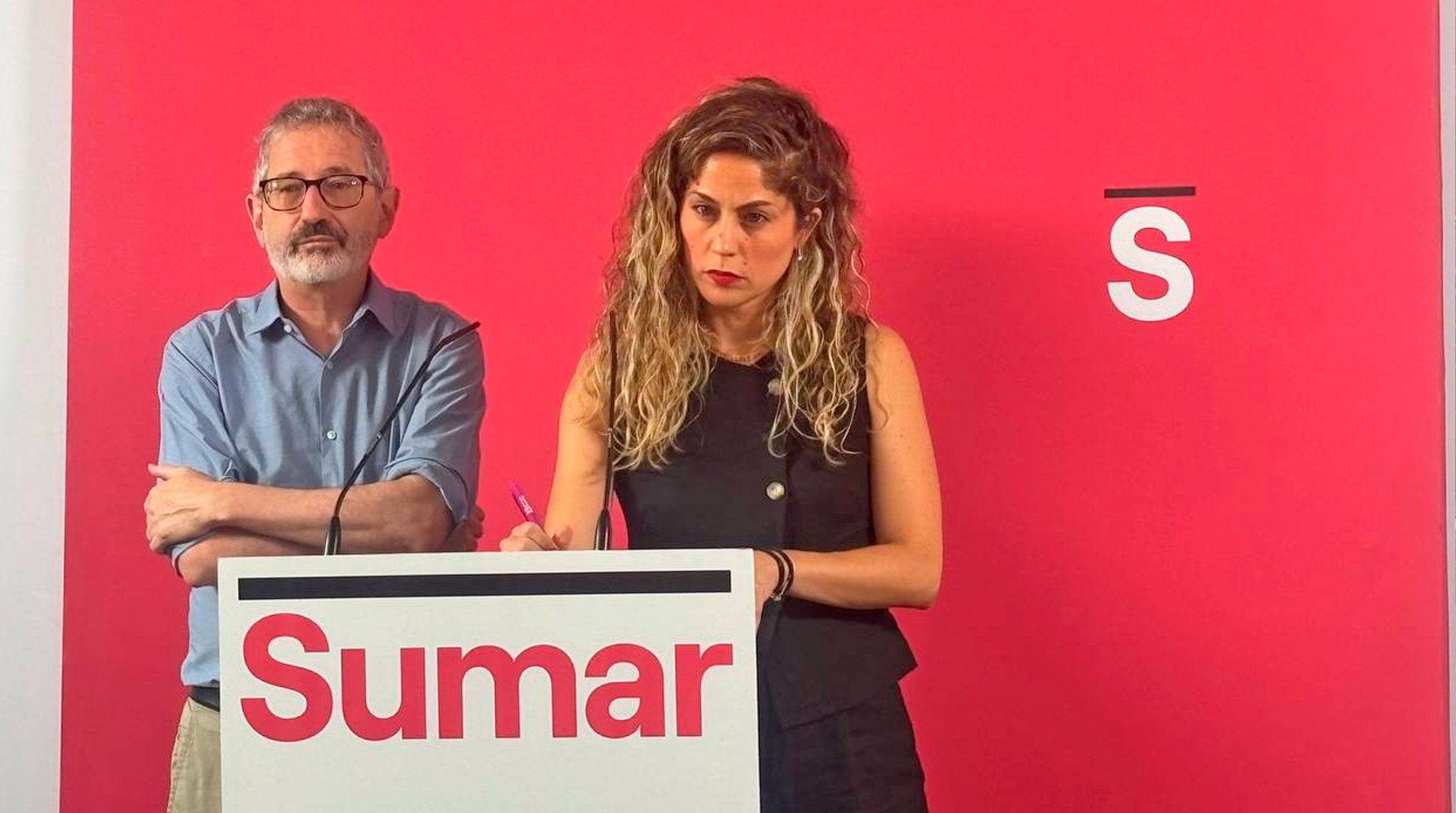 La co coordinadora de Movimiento Sumar, Lara Hernández junto al el co coordinador y diputado Carlos Martín