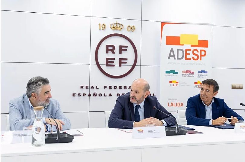 Cacicada del PP y el maligno en la Federación