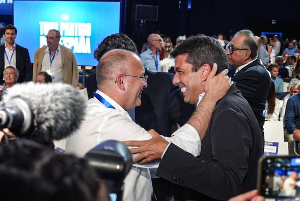 Carlos Mazón junto a Tellado en el Congreso Nacional del PP Carlos Mazón junto a Tellado en el Congreso Nacional del PP