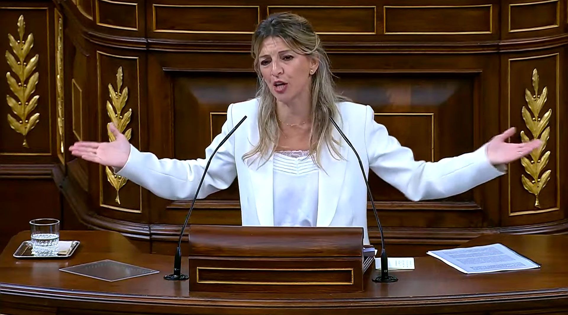“La corrupción no cae del cielo, la protege el poder”: Yolanda Díaz estalla contra el bipartidismo