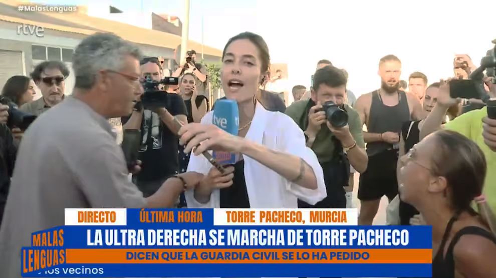 Jesús Cintora y Esther Yáñez, en 'Malas Lenguas'. TVE