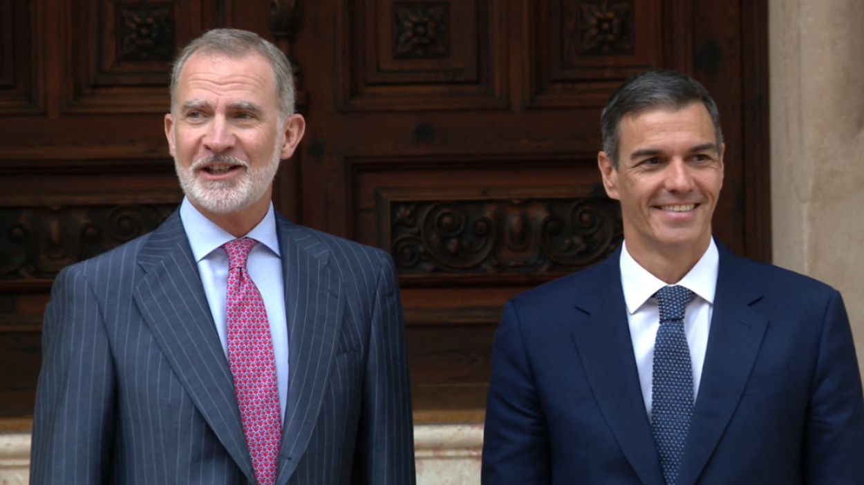 Sánchez reivindica estabilidad y descarta crisis de Gobierno tras el despacho en Marivent