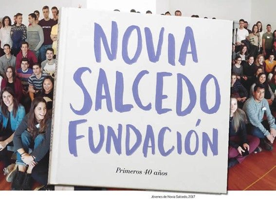 Jóvenes profesionales frente al trabajo