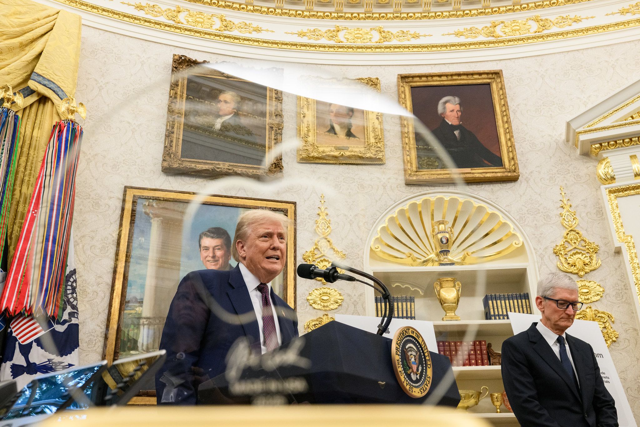 Trump guerra corporativa