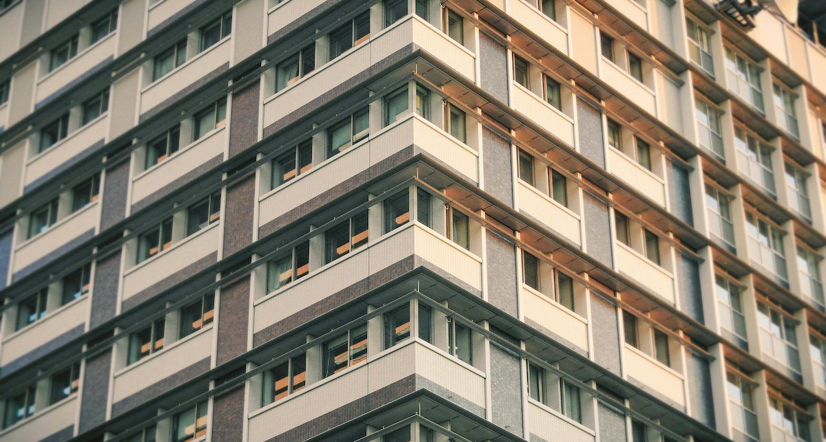 En Barcelona, la renta media de los contratos residenciales firmados este año se sitúa en 1.300 euros mensuales, mientras que en Madrid alcanza los 1.250 euros. | Foto: Pexels