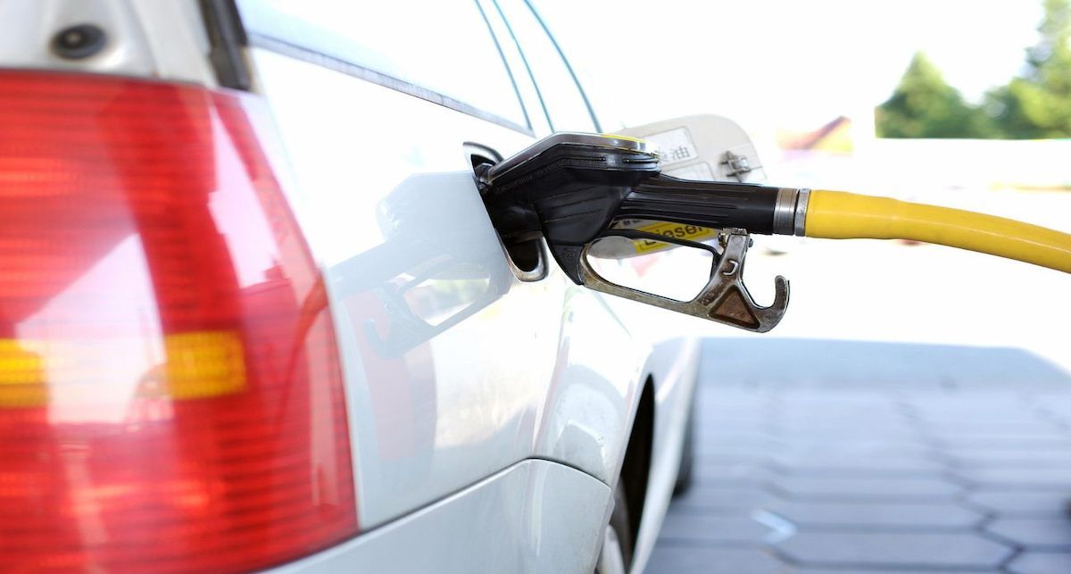 Las diferencias de precios entre las gasolineras de una misma provincia oscilan entre los 3 céntimos del GLP en Palencia y los 79 céntimos del gasóleo A en Murcia. | Foto: Facua