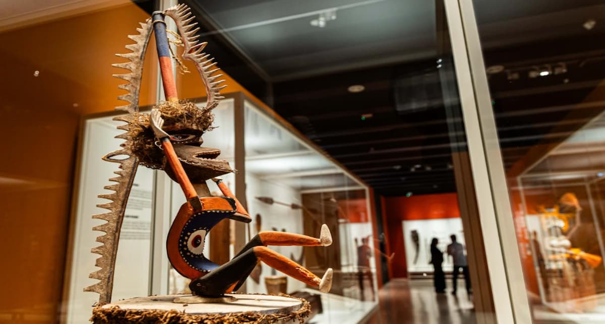 Una de las figuras expuestas en la muestra Voces del Pacífico. | Foto: Fundación "la Caixa"