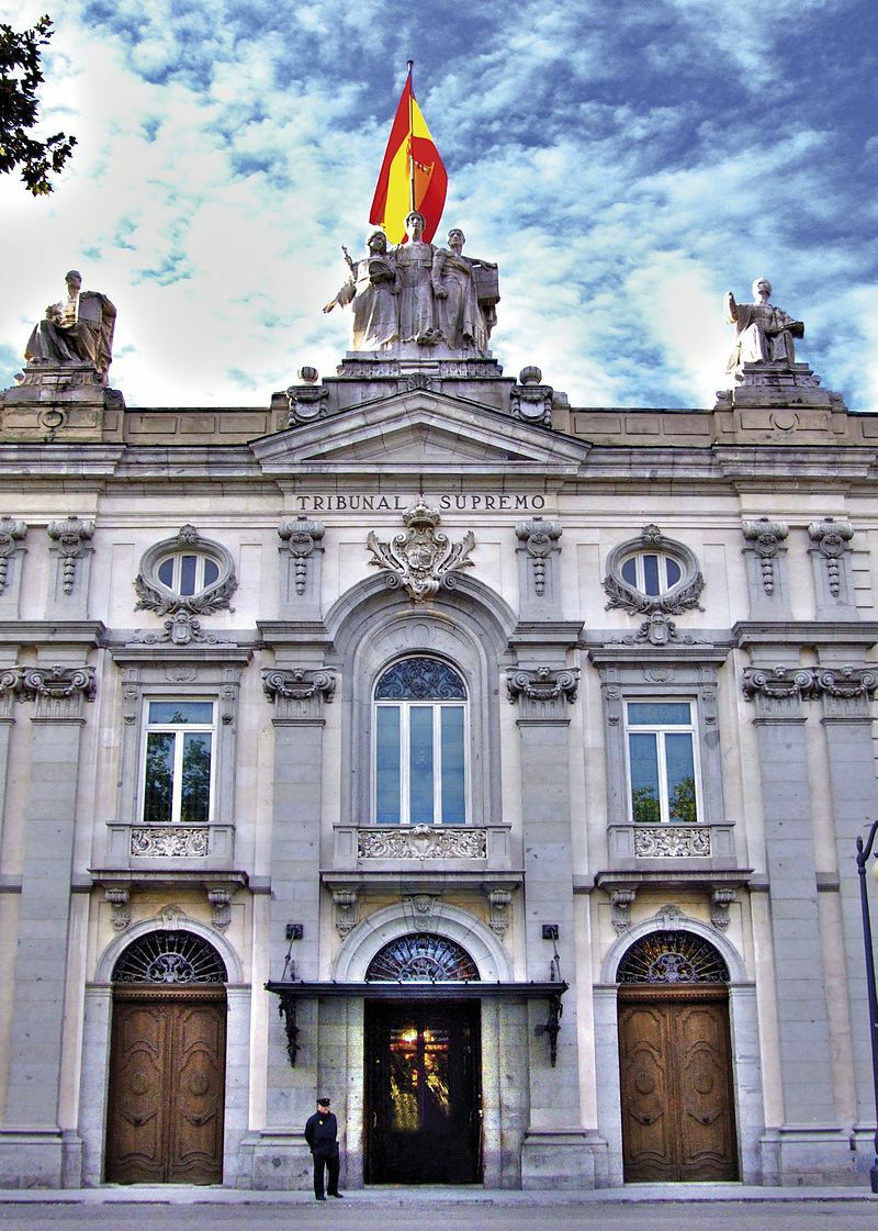 800px-TRIBUNAL_SUPREMO_DE_ESPAÑA