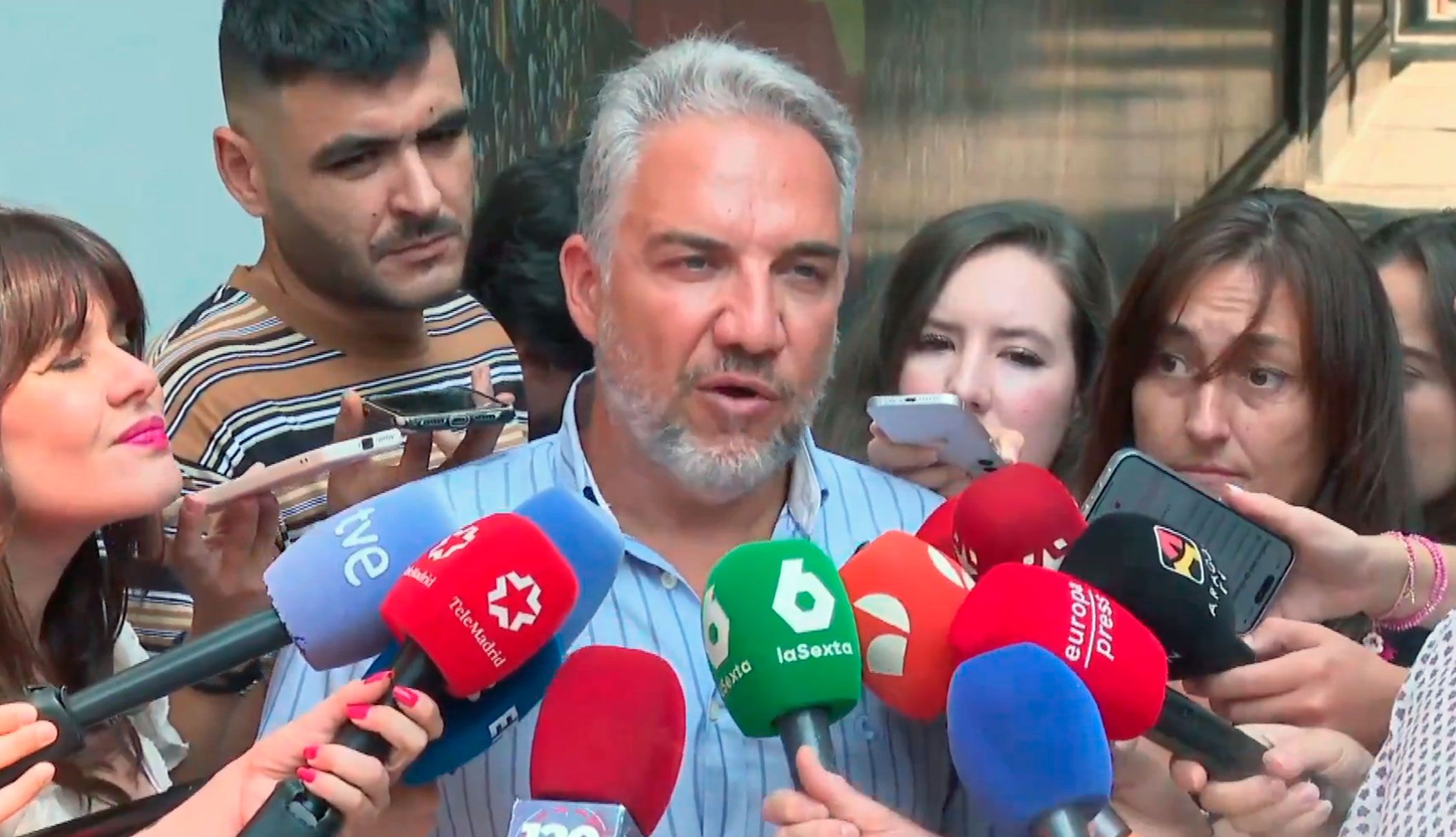 Bendodo cruza todos los límites al acusar de “pirómana” a la directora de Protección Civil 