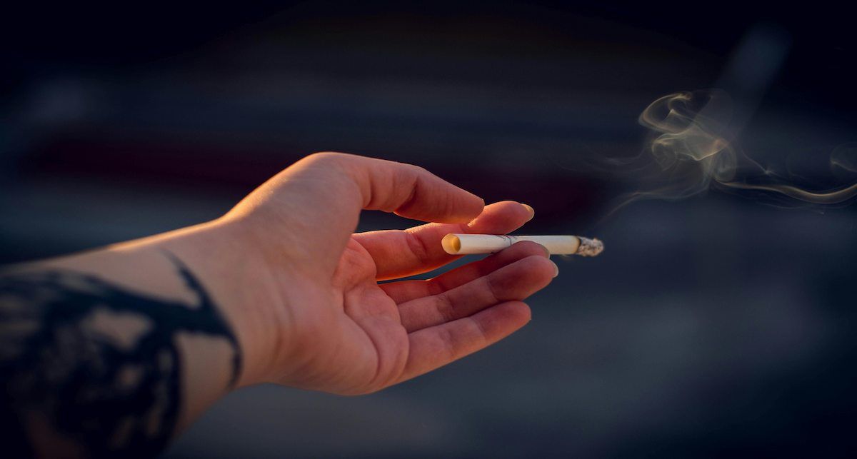 Nofumadores recuerda que la Comisión Europea trabaja en una ley que contempla subidas del 139% en los impuestos mínimos sobre los cigarrillos, del 258% para el tabaco de liar y del 1.090% para los puros. | Foto: Pexels| Irina Iriser