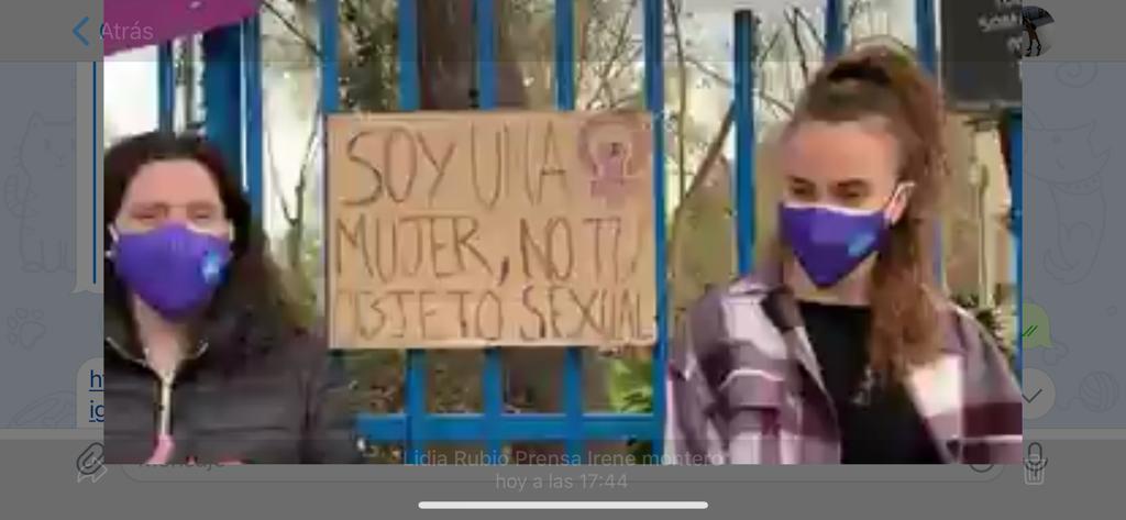 Jóvenes del Instituto lamentan que les hayan arrebatado este encuentro con la ministra.