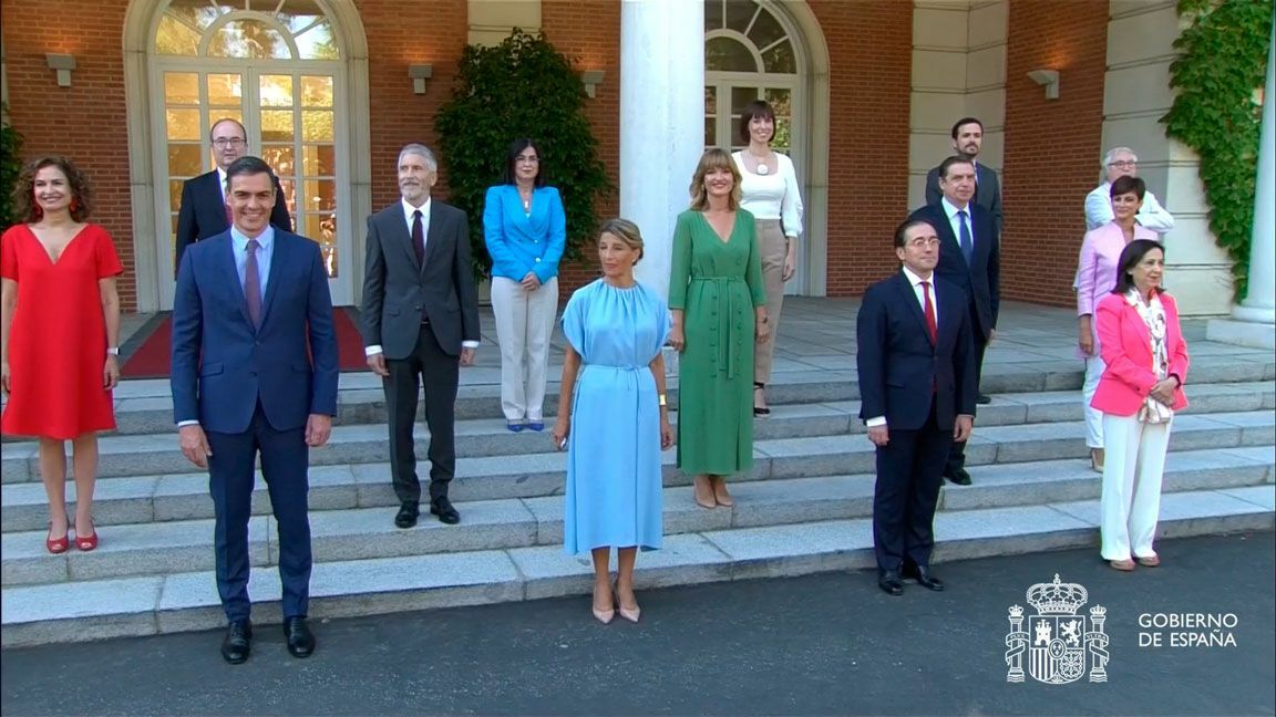 Foto de familia del nuevo Gobierno