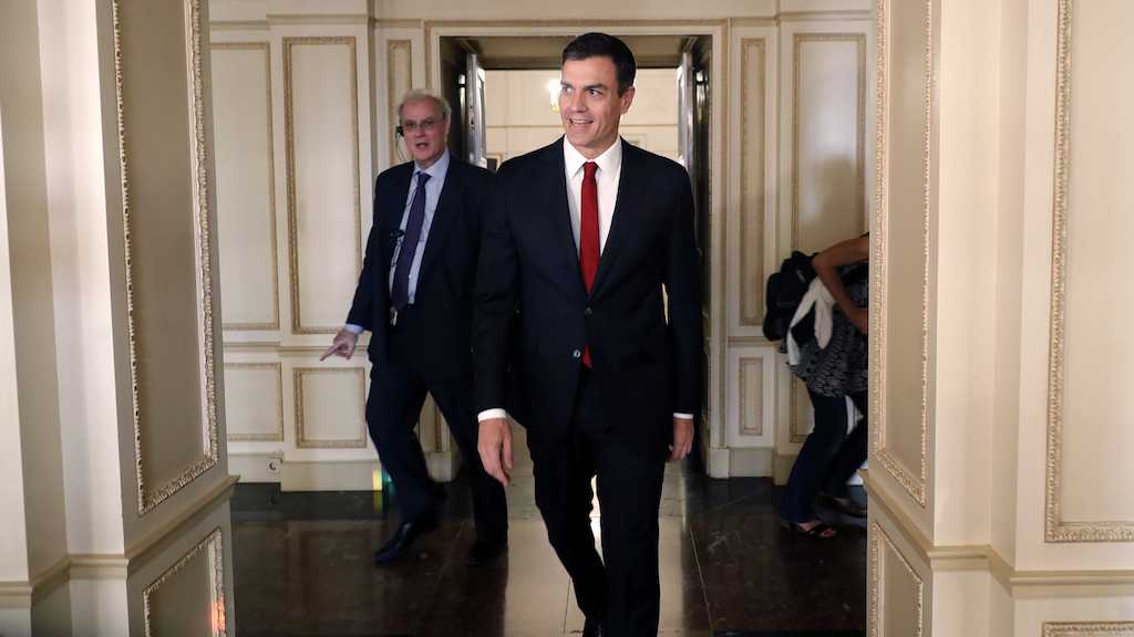 Pedro Sánchez presenta buenos datos ecoómicos. Pablo Casado se niega a renovar el CGPJ.