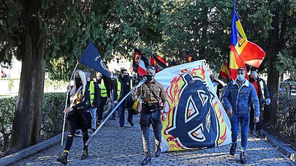 La juevntud corre mayor riesgo de caer en movimientos fascistas.