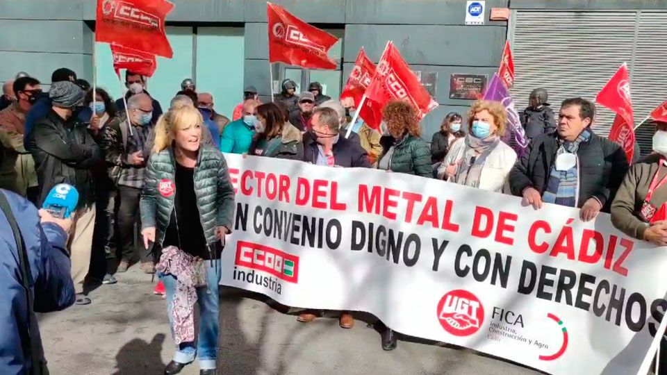 Carmen-Castilla,-secretaria-general-de-UGT-Andalucía-en-una-de-las-manifestaciones-del-Metal-en-Cádiz