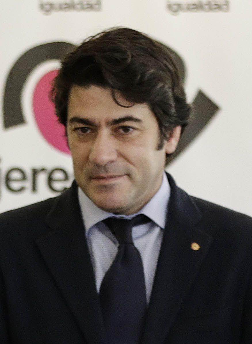 David_Pérez_2015_(cropped) David_Pérez_2015_(cropped)