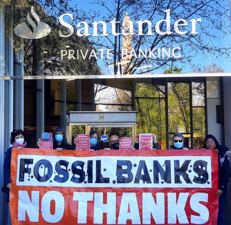 fossil-banks-no-thanks-768x748