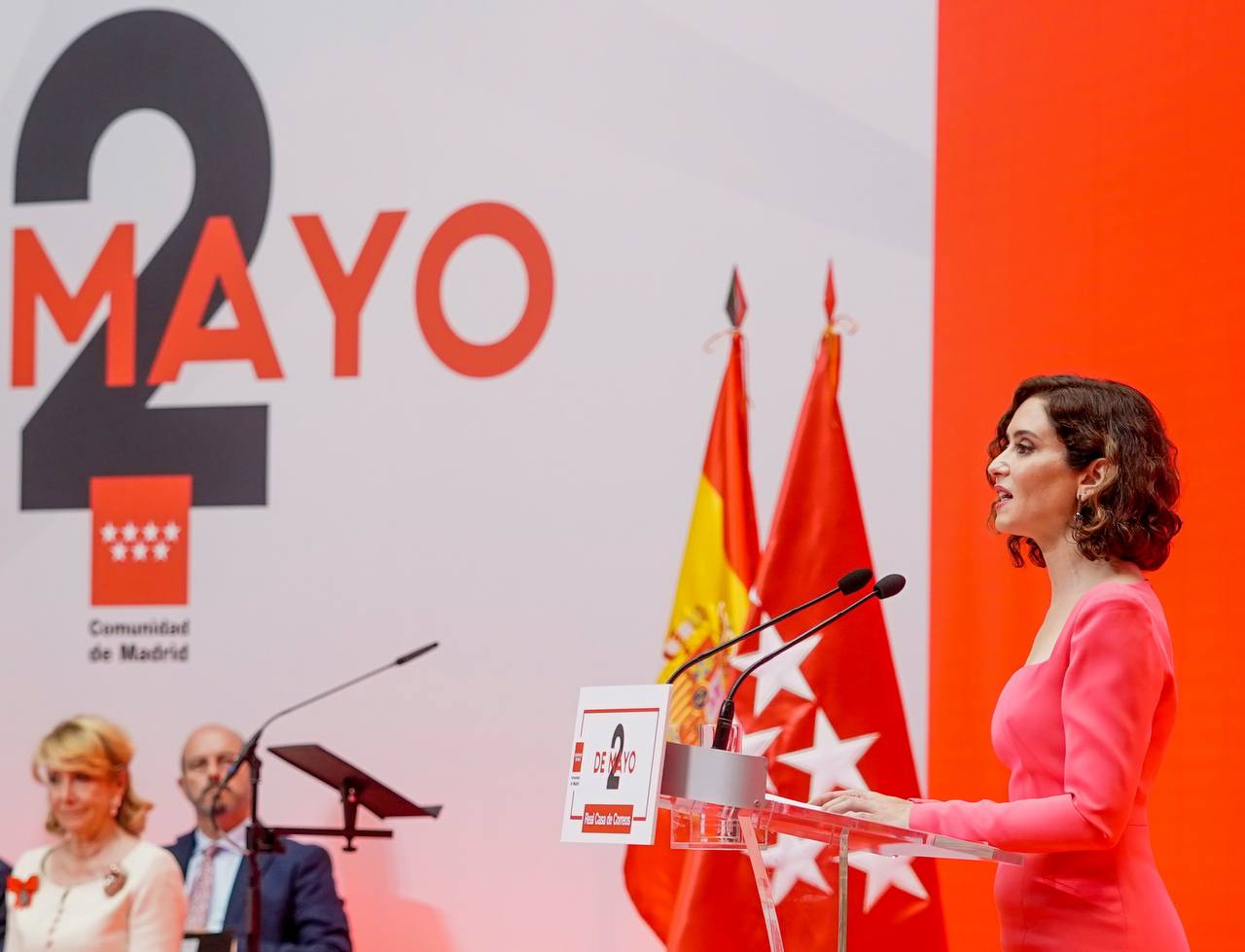 Ayuso, presidenta de la Comunidad de Madrid, en la fiesta del 2 de Mayo 3