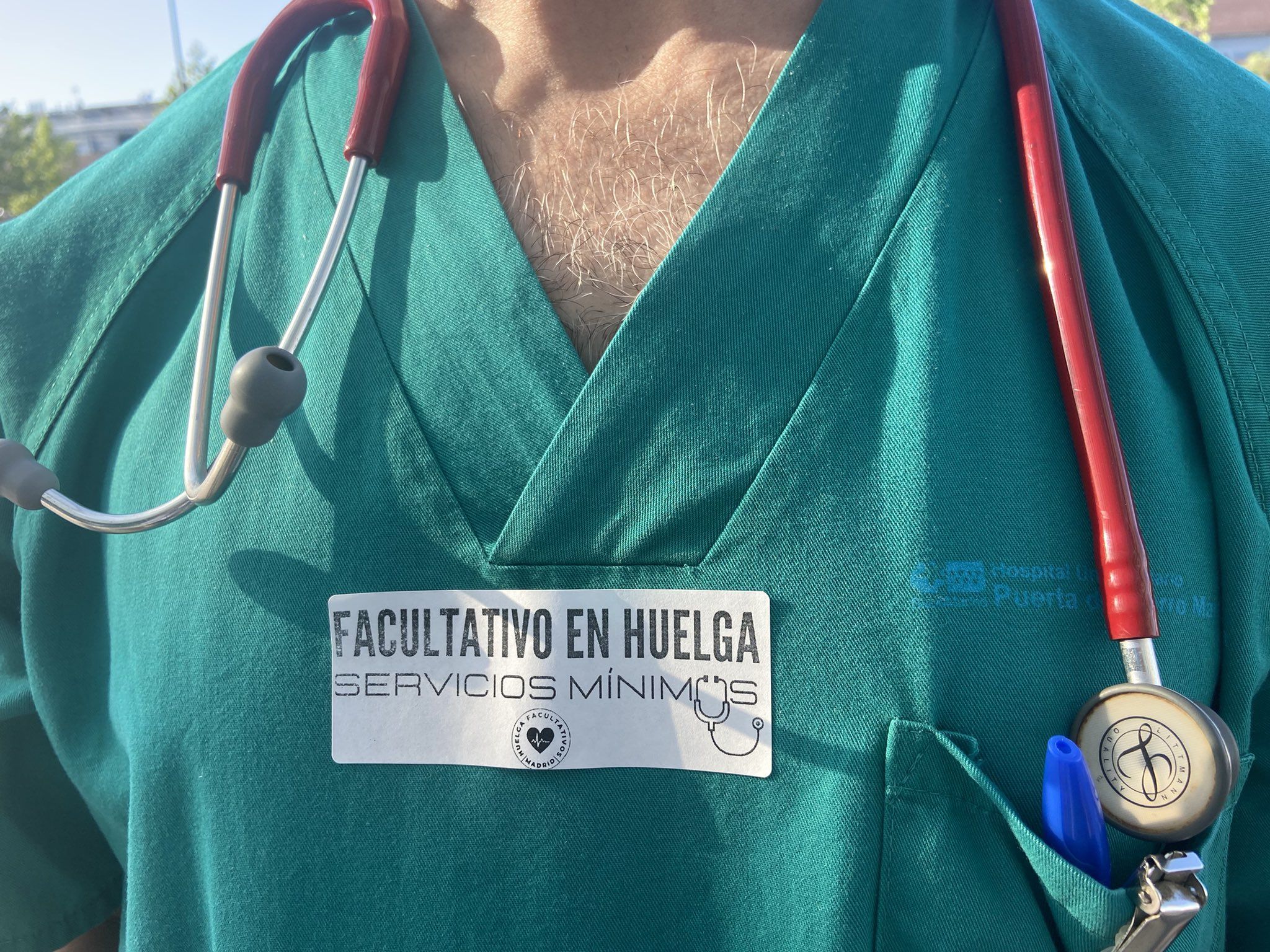 Miles de médicos declaran la guerra a Ayuso y van a la huelga indefinida contra la alta temporalidad (2)