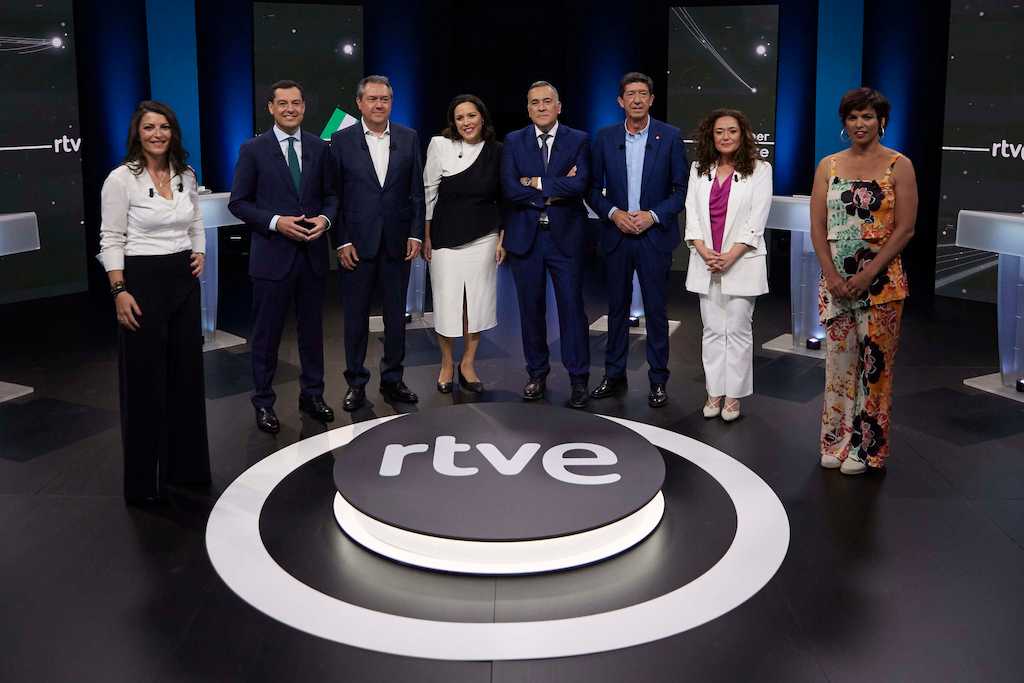 Foto de candidatos en el debate previo a las elecciones andaluzas.