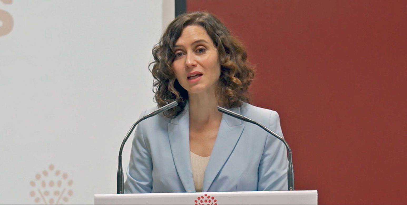 Ayuso asiste a la II Asamblea de representantes y directores de Escuelas Católicas de Madrid