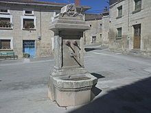 220px-Fuente_de_piedra