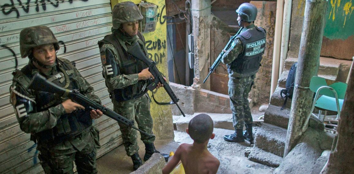 Actuación-policial-en-una-favela-de-Brasil,-foto-Brasil,-vía-Amnistía-International
