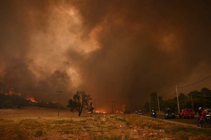 Tragedia en Grecia: 27 migrantes pierden la vida en devastadores incendios cerca de Alejandrópolis