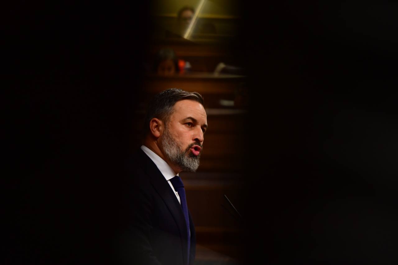 Abascal desata una tormenta de insultos en un discurso entre lo absurdo y la agresión. Foto: Agustín Millán