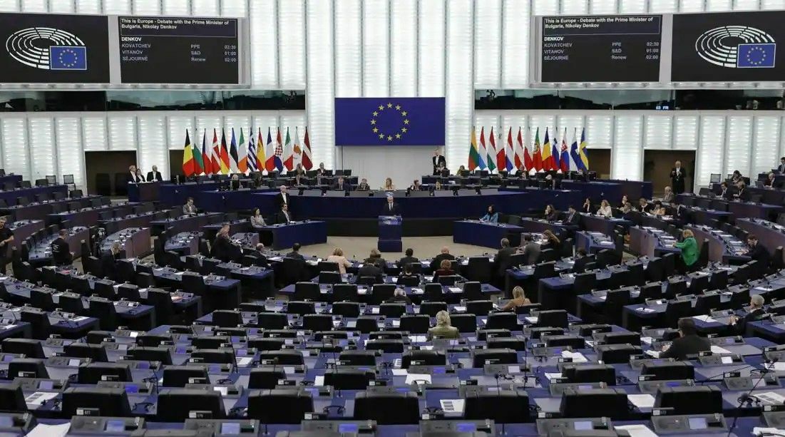 PARLAMENT EUROPER AMB L'AMNISTIA