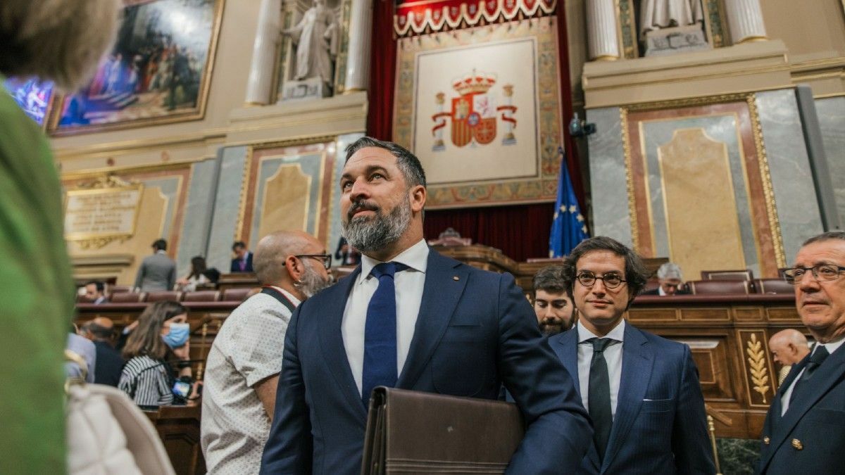 El discurso de Abascal contra la inmigración demuestra que no se puede humanizar a alguien que ha caído en el fanatismo