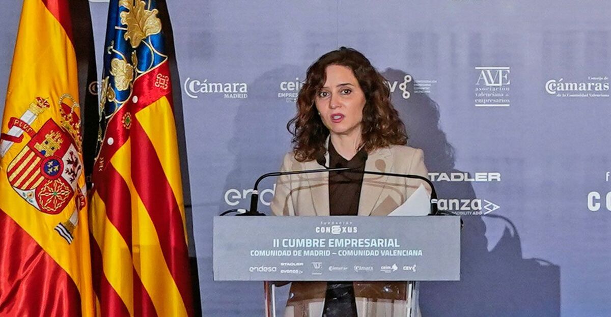 La presidenta de la Comunidad de Madrid, Isabel Díaz durante la cumbre empresarial entre la capital y la Comunidad Valenciana