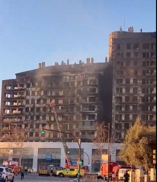 El incendio en Campanar deja víctimas mortales y desaparecidos
