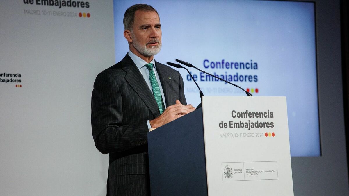 Felipe VI en una conferencia de embajadores.