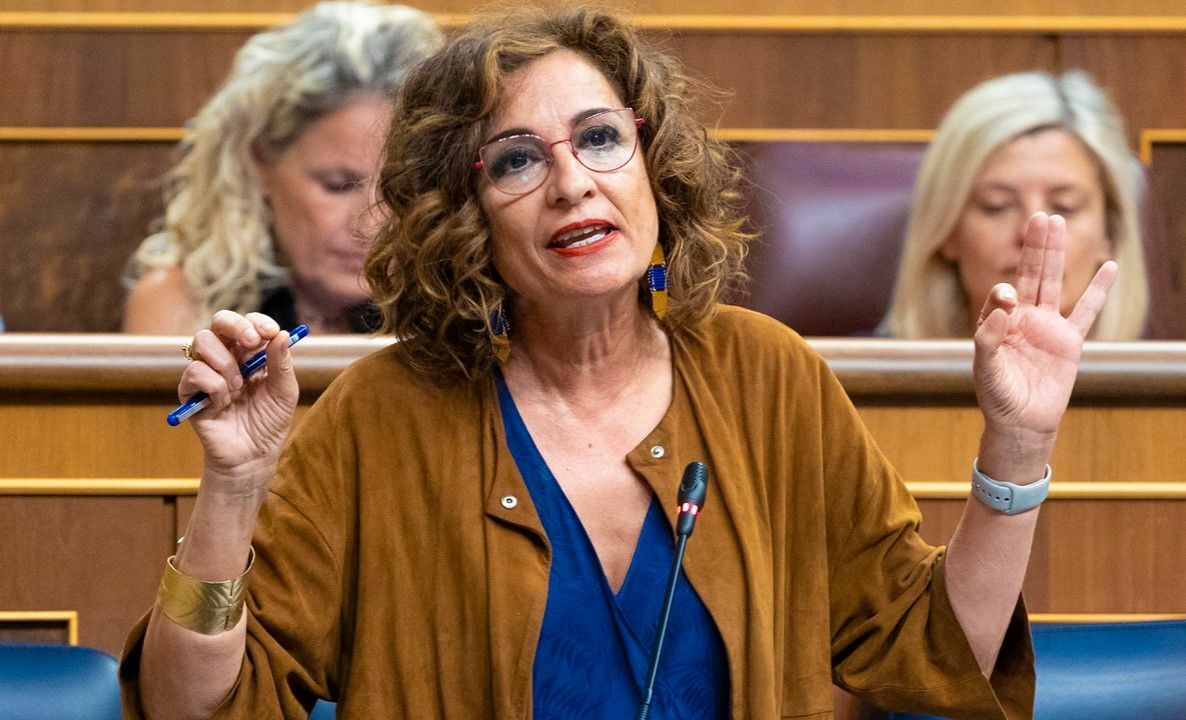 La ministra María Jesus Montero cupo catalán