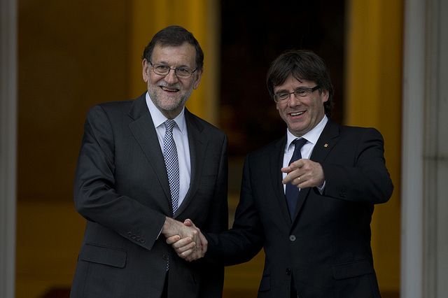 Rajoy y Puigdemont en una imagen de archivo.