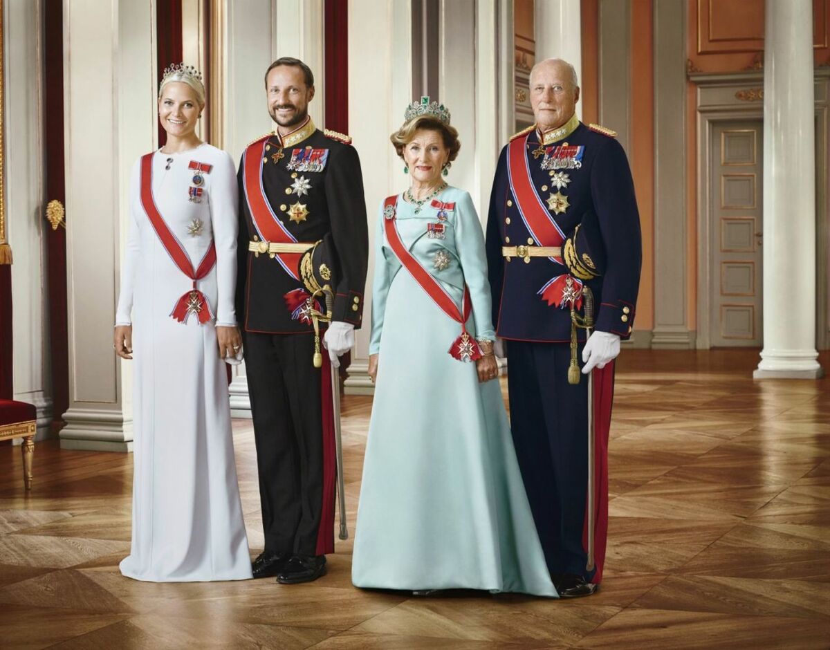 las-fotos-oficiales-que-festejan-el-25-aniversario-del-reinado-de-harald-de-noruega.jpg