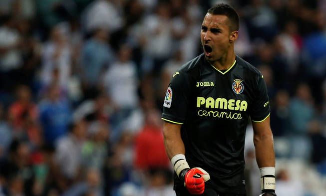 football-soccer-spanish-liga-santander-real-madrid-v-villarreal-santiago-bernabeu-madrid-spain-21-09-16-villarreal-s-goalkeeper-sergio-asenjo-reacts-at-the-end-of-the-match-reuters-sergio-perez