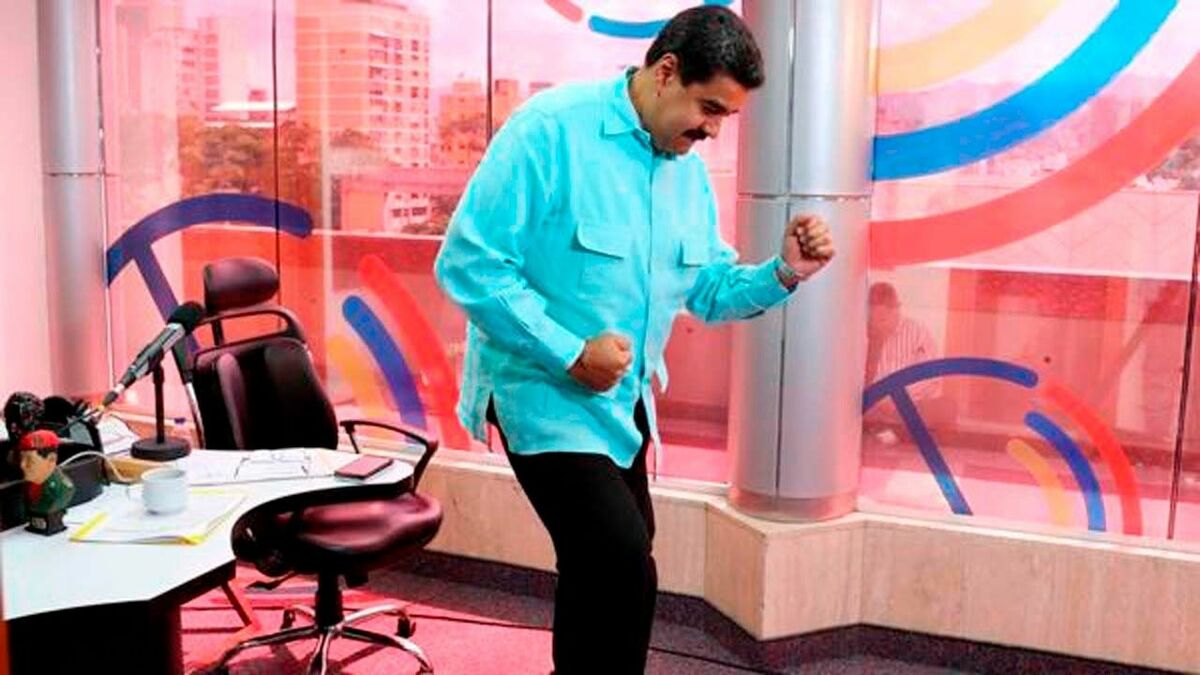 Maduro en una de sus performances.