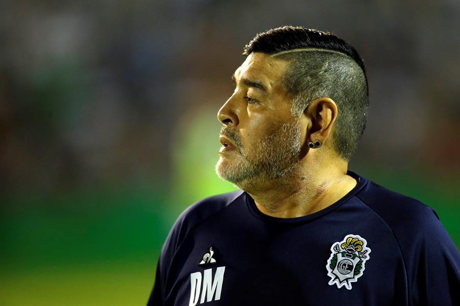Maradona, el juguete roto del fútbol