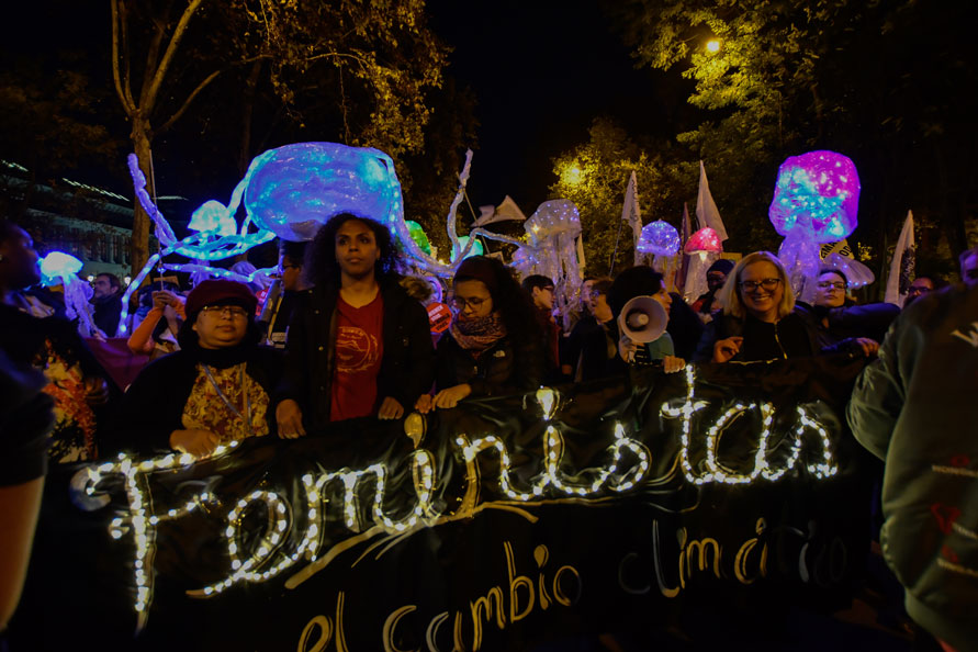 Feministas por un mundo más sostenible en la Marcha por el Vlima en Madrid en 2019