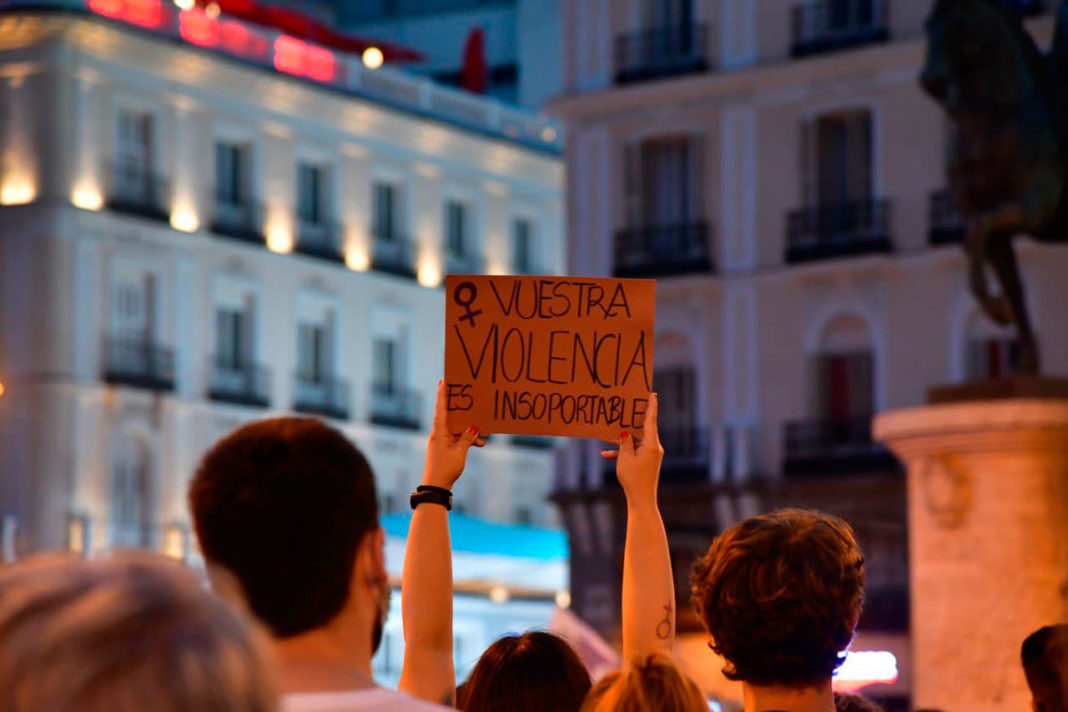 Manifestación con la violencia machista y vicaria en Madrid, foto Agustín Millán