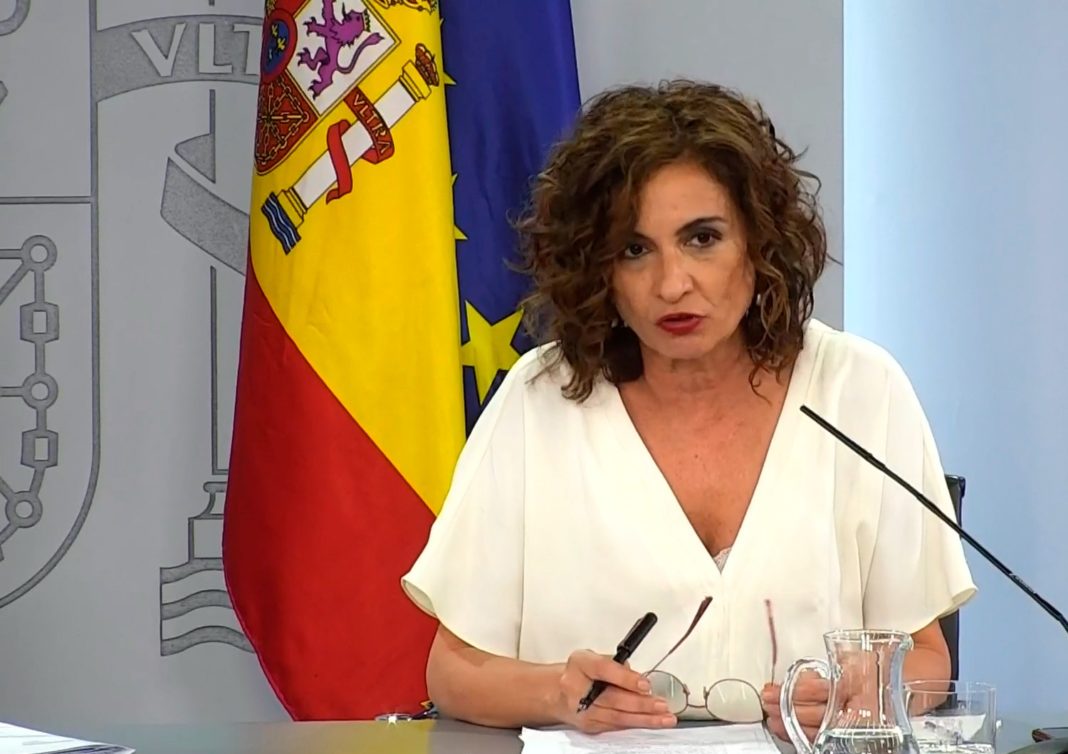 María Jesús Montero defiende el cambio de Alcaldía en Pamplona para romper el inmovilismo de UPN