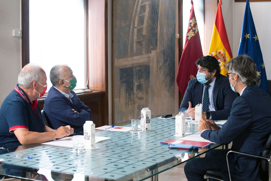 El secretario general de UGT, Pepe Álvarez, ha mantenido hoy una reunión con el presidente de la Región de Murcia, Fernando López Miras