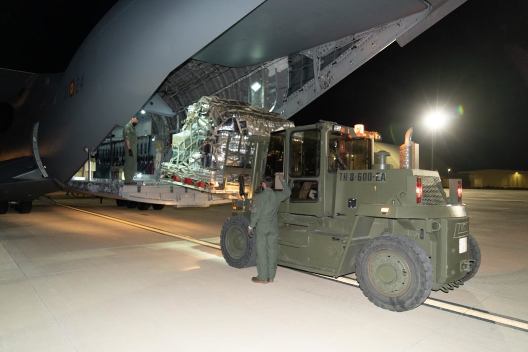 Salen los aviones para evacuar a españoles de Afganistan