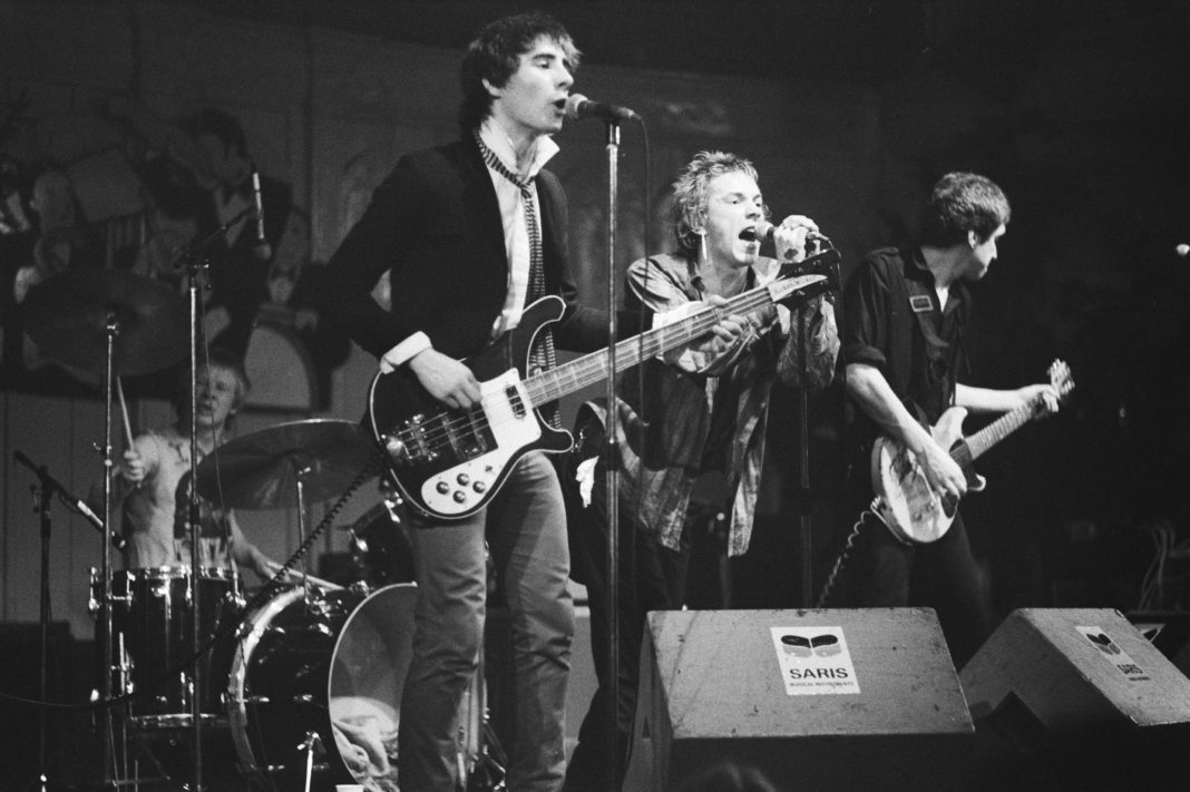 Los Sex Pistols en una actuación en el Paradiso de Ámsterdam el 6 de enero de 1977
