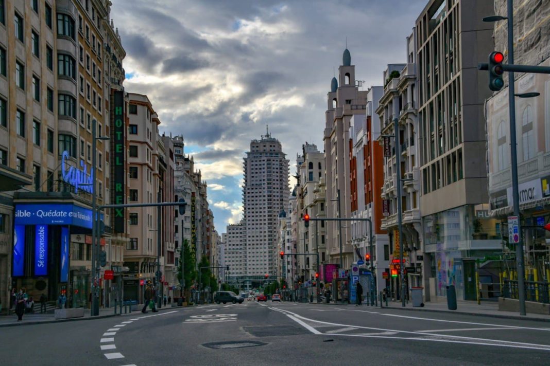 La Gran Vía de Madrid, foto Agustín Millán