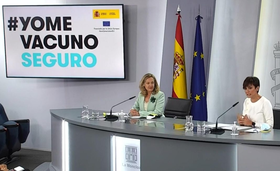 La vicepresidenta Calviño y la ministra portavoz Rodríguez hoy en rueda de prensa tras el Consejo de Ministros