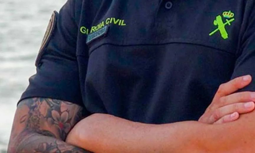 Esta imagen con un tatuaje de un guardia civil ya no será posible